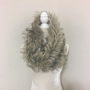 Fuzzy Hollister Infinity Scarf Tan & Black